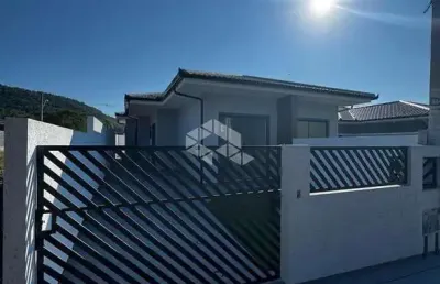 Casa geminada com 2 dormitórios/quartos sendo 1 suíte em são josé sc, bairro forquilhas á venda por r$399.000,00.