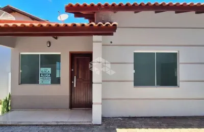 Casa com 2 dormitórios/quartos em canelinha sc, centro, à venda por r$ 270.000,00.