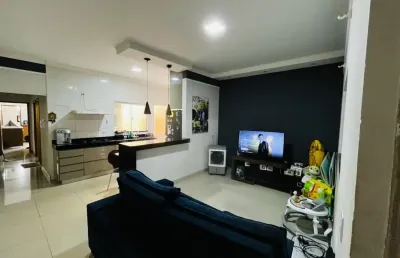 Casa com 2 quartos à venda na Avenida Antônio Matias Montana, Jardim Europa, Uberlândia