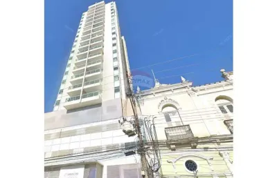 More no coração da cidade com conforto, praticidade e uma vista incrível!