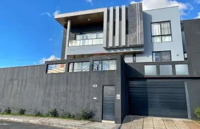 Casa dos sonhos para locação: luxo no quintas das avenidas!