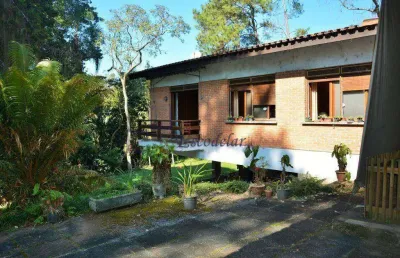 Casa na riviera paulista - um refúgio natural com amplo terreno e tranquilidade