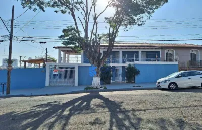 Casa com 4 dormitórios para alugar, 367 m² por r$ 7.000,00/mês - bancários - londrina/pr