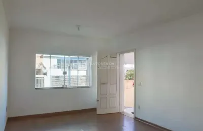 Casa com 3 quartos para alugar na rua manuel hernandes lopes, 306, anchieta, são bernardo do campo por r$ 4.500