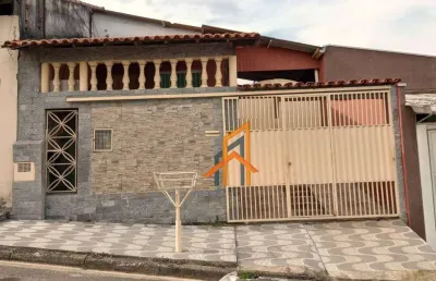Casa à venda com 3 quartos, sendo 1 síte, edícula com banheiro, garagem para 3 carros no jardim universo, mogi das cruzes-sp por r$ 390.000,00