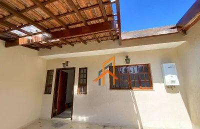 Casa a venda com 2 dormitórios sendo 1 suíte, 3 banheiros, 2 vagas de garagem e conta com um salão comercial r$450.000,00