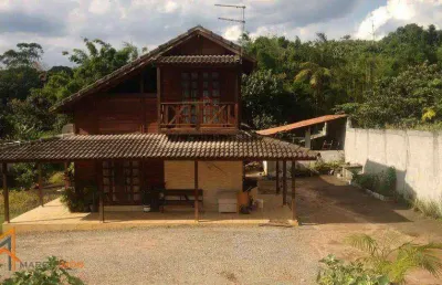 Linda chácara, com amplo espaço, 1500m², 25x60, 150m² de área construída, mogi das cruzes