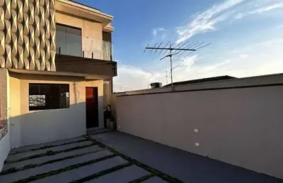 Sobrado com 3 dormitórios à venda, 101 m² por r$ 570.000,00 - vila lavínia - mogi das cruzes/sp