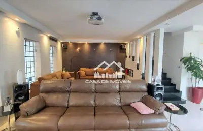 Vende lindíssima casa em rua sem saída, com piscina, no jardim londrina