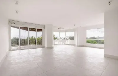 Vende excelente apartamento na vila nova conceição, com 260m²
