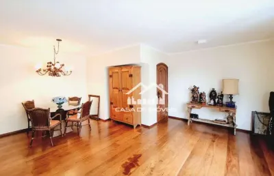 Vende apartamento com 140m², ótima planta, no campo belo.