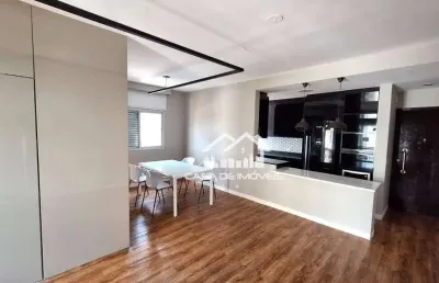 Vende cobertura duplex com 1 suíte , cozinha americana, lavabo e closet, em moema.