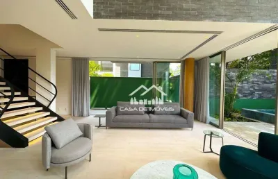 Vende ou aluga casa em condomínio com 637m², 4 suítes, piscina privativa e muito luxo em moema.