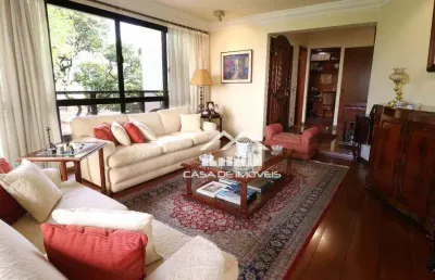 Vende apartamento com 200m², 3 suítes, 3 vagas de garagem e
