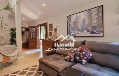 Vende casa em condomínio fechado de 350m² à vvenda na granja vianna ii.