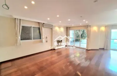Vende ou aluga casa no morumbi com 4 suítes, piscina, churrasqueira e 8 vagas de garagem, próximo ao estádio.