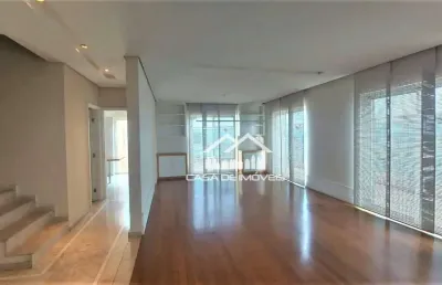 Aluga cobertura duplex com 460m², piscina, churrasqueira, 4 suítes e 5 vagas, na vila andrade.