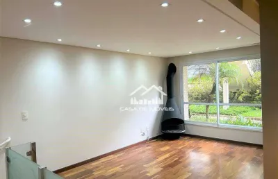 Vende ou aluga casa em condomínio de 107m², 3 dormitórios, 1 suíte, 2 vagas, depósito e lazer completo