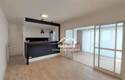 Aluga apartamento com 72m², 2 dormitórios, varanda com churrasqueira, 2 vagas, no panamby.