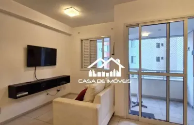 Vende ou aluga apartamento mobiliado com 65m², sendo 2 suítes e 2 vagas, no morumbi.