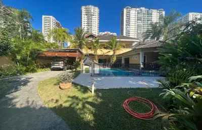 Casa em condomínio fechado com 4 quartos à venda na rua canto dos pássaros, 222, barra da tijuca, rio de janeiro, 950 m2 por r$ 5.500.000