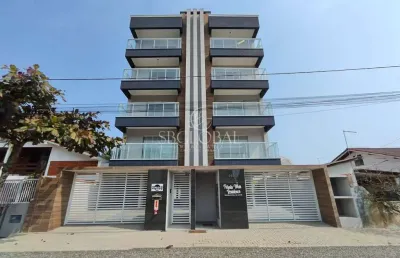 Apartamento com 03 dormitórios (01 suíte) no centro comercial a 200 metros da praia