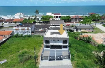 Conforto e sofisticação: sobrado elegante, próximo ao mar, em itapoá/sc.