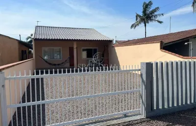 Casa mobiliada pronta para morar localizada no balneário paese em itapoá/sc!