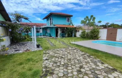 Sobrado com piscina 03 quartos e próximo do mar em itapoá/sc