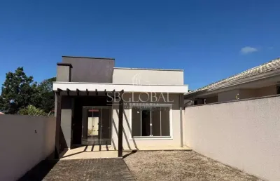 Casa nova localizada no balneário rainha do mar, apenas 480 metros da praia em itapoá-sc
