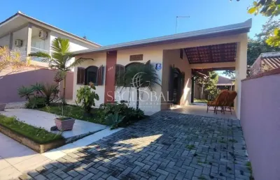 Oportunidade! casa + sobrado nos fundos no cambiju a 50m da praia em itapoá