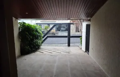 Casa com 4 quartos à venda na Vila São Geraldo, Taubaté 