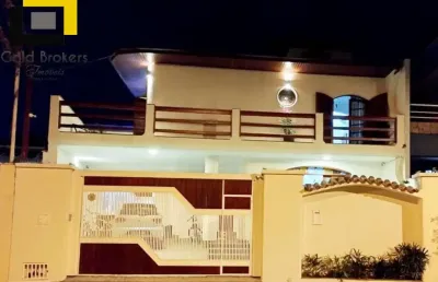 Sobrado com 323 m² e 3 dormitórios, sendo 1 suíte, na vila liberdade em jundiaí - sp