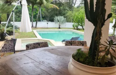 Casa a venda condomínio malibu 4 suítes totalmente mobiliada barra da tijuca