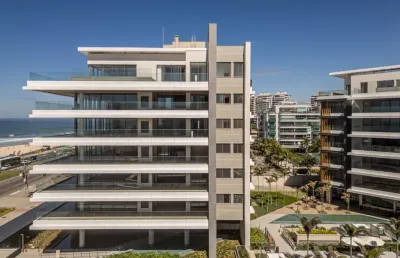 Apartamento alto padrão com 4 quartos na  barra da tijuca-rj