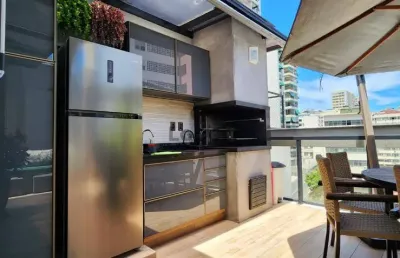Cobertura mobiliada com 4 quartos em rua exclusiva de laranjeiras!