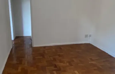 Apartamento sala e quarto na tijuca,metrô saens pena