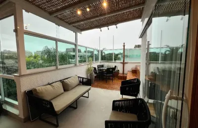 Cobertura de luxo alto padrão no recreio dos bandeirantes, mobiliada.