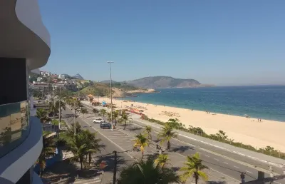 3 suítes com vista mar com varanda gourmet e 2 vagas de garagem