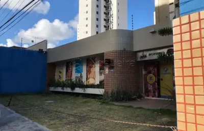 Excelente ponto comercial amplo no bairro do espinheiro próximo a agamenon magalhães