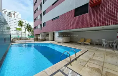 Flat com excelente localização mobiliado, localizado no bairro de boa viagem com piscina para aproveitar com a família.