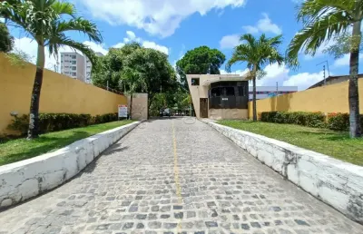 Apartamento com 57,83m² com 2 quartos ótima localização no bairro de tejipió