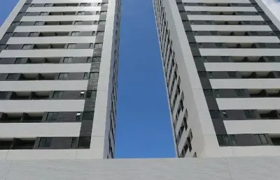 Apartamento com 02 quartos e suite no torreão-recife/pe