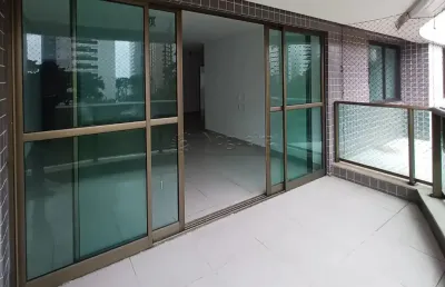Excelente apartamento de 164,62m² de área privativa, localizado no bairro de boa viagem.