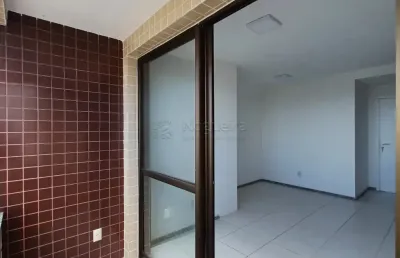 Excelente apartamento localizado em candeias, com 61,82² de área útil.