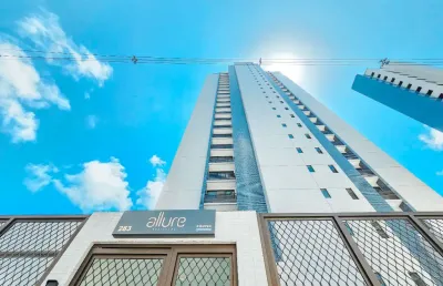 Studio pronto para morar ou investir em boa viagem ótima localização !