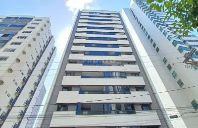 Excelente apartamento localizado no bairro de boa viagem com 139,83m² privativa, próximo ao mar.