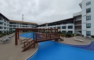 Excelente apartamento mobiliado localizado em condomínio beira mar na praia do carneiros.