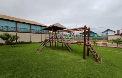 Casa duplex em condomínio fechado na praia de carneiros.