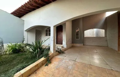 Casa com 3 dormitórios à venda, 288 m² por r$ 740.000,00 - rezende - varginha/mg